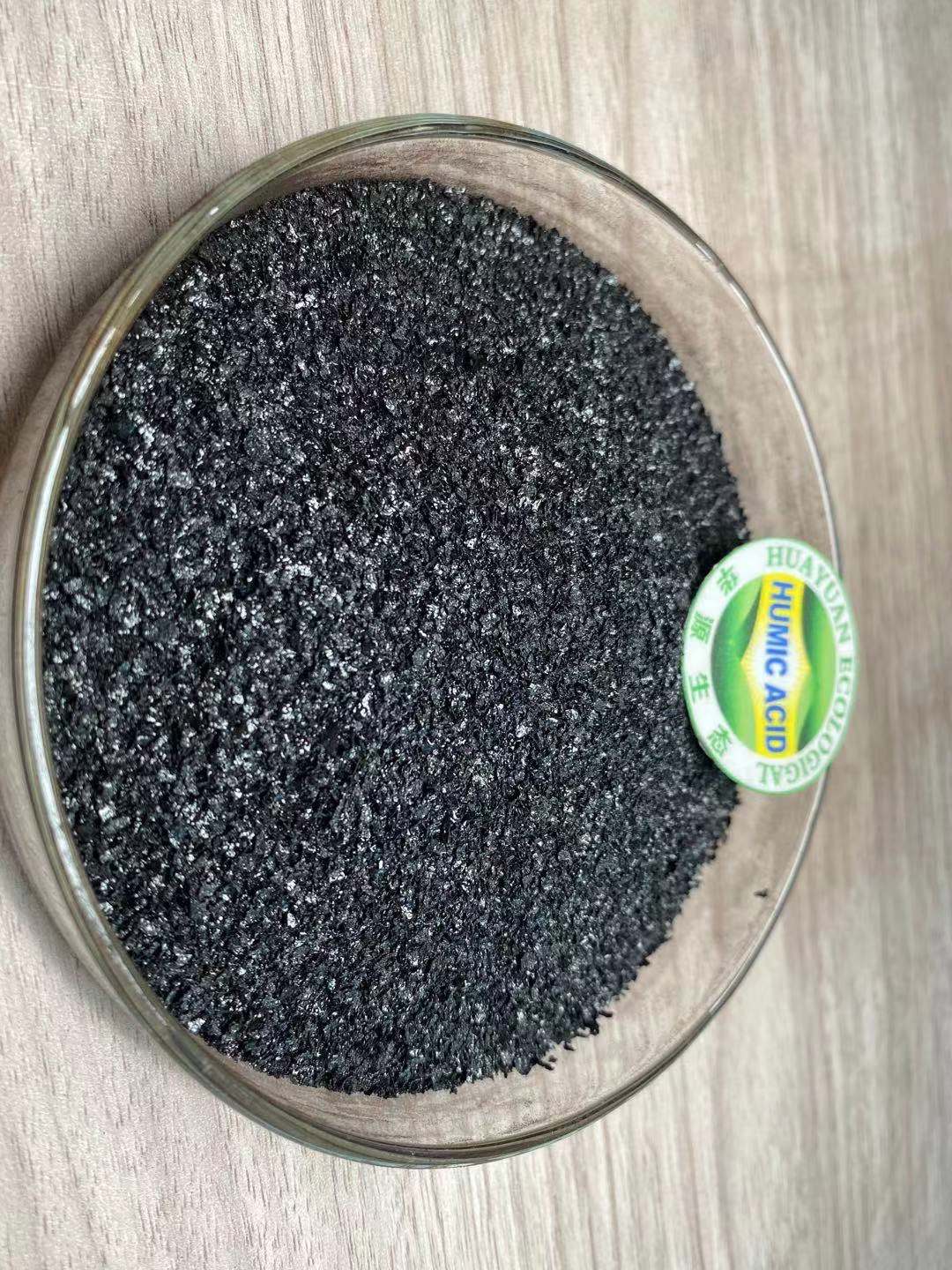 Humato de sodio Copos brillantes.jpg