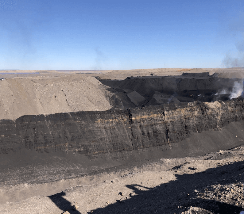 Minería de materias primas.png