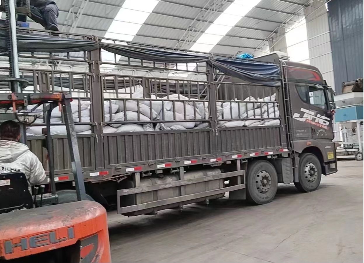 El fabricante suministra escamas de humato de potasio en stock.jpg